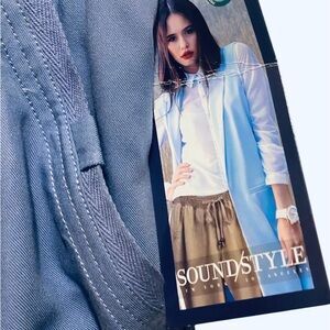 Women's Blue Cropped Pants